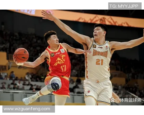 2013年CBA青岛队与北京队激战回顾精彩瞬间与赛场亮点分析 2013年CBA青岛队与北京队激战回顾精彩瞬间与赛场亮点分析