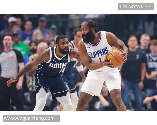 76人对决快船:NBA赛场上的激情碰撞与战术较量 76人对决快船:NBA赛场上的激情碰撞与战术较量