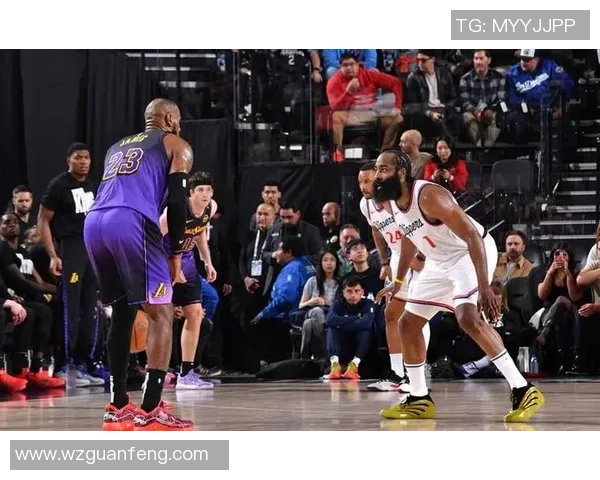 快船与湖人激战集锦回顾精彩瞬间与关键时刻分析 快船与湖人激战集锦回顾精彩瞬间与关键时刻分析